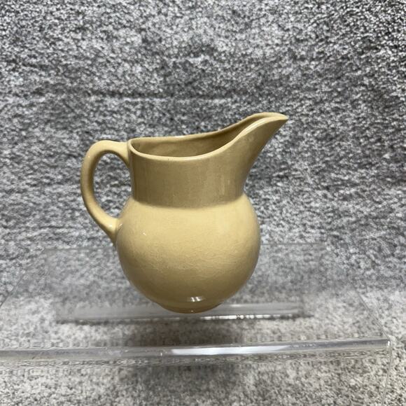 Vintage Watt Ovenware Pottery # 15 USA Pitcher Teardop Apple Country Farmhouse - Picture 3 of 8